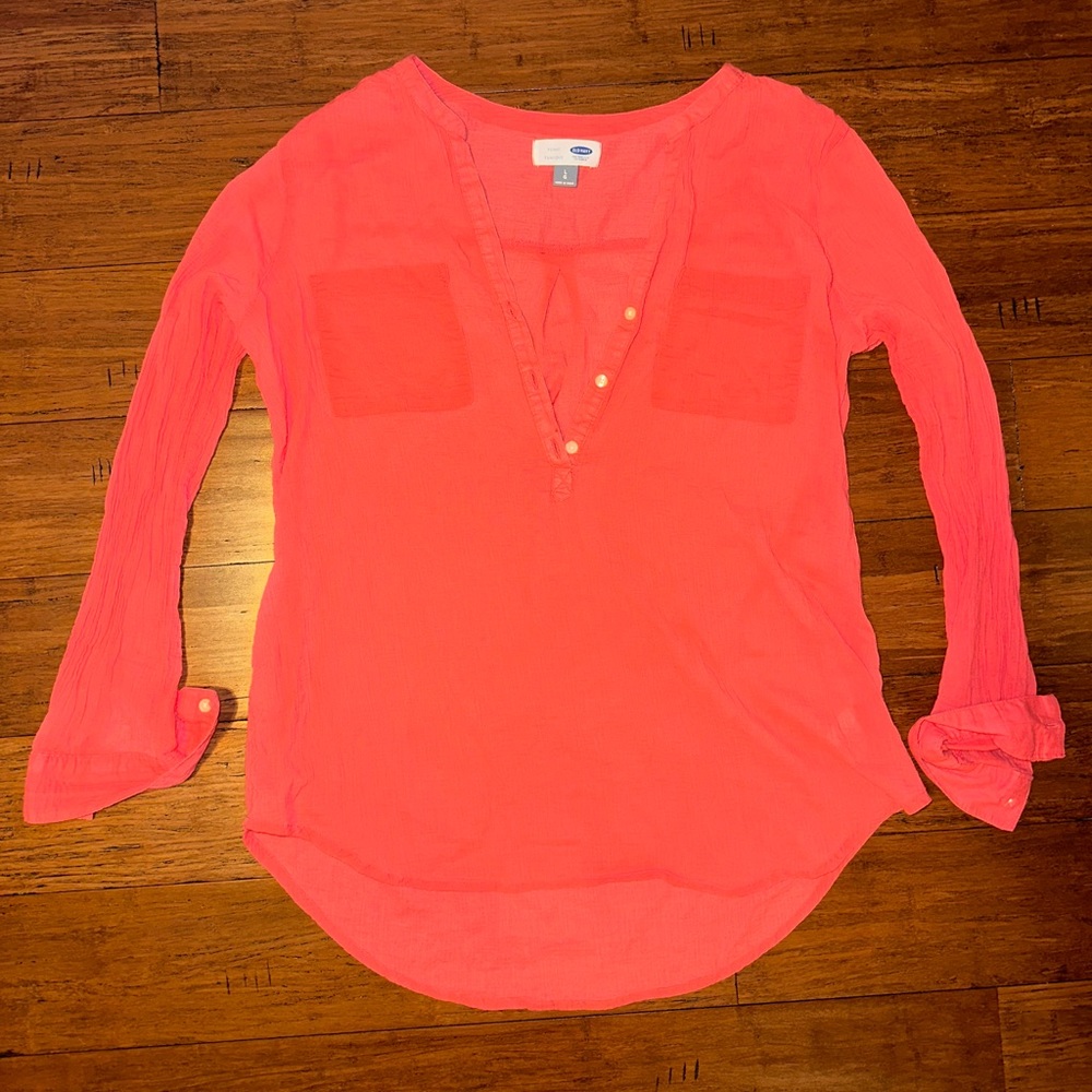 Women’s Old Navy shirt